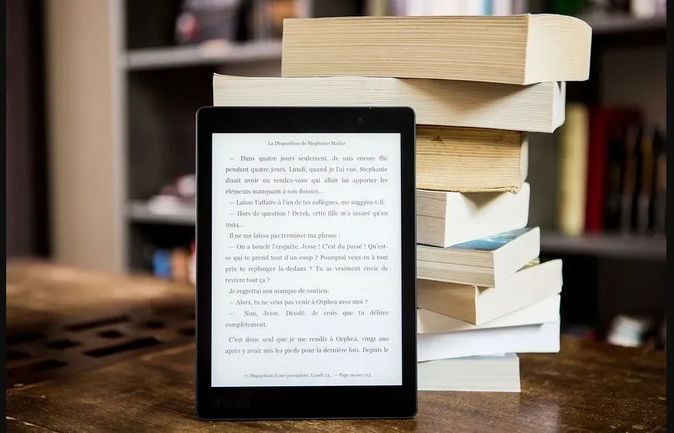 Libro-Electronico-o-Libro-en-Papel